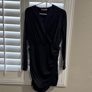 ONE/SIZE Elegant Black Long Sleeve Dress